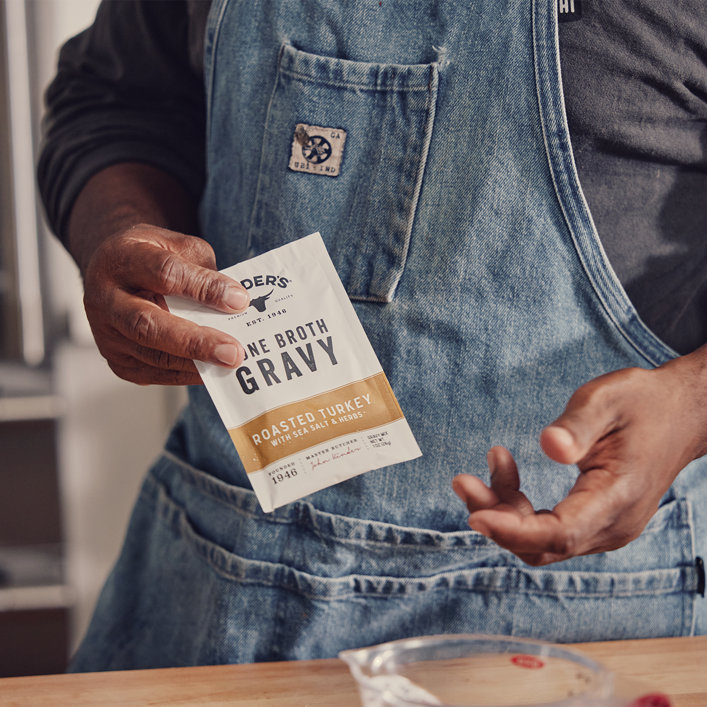 Roasted Turkey Bone Broth Gravy